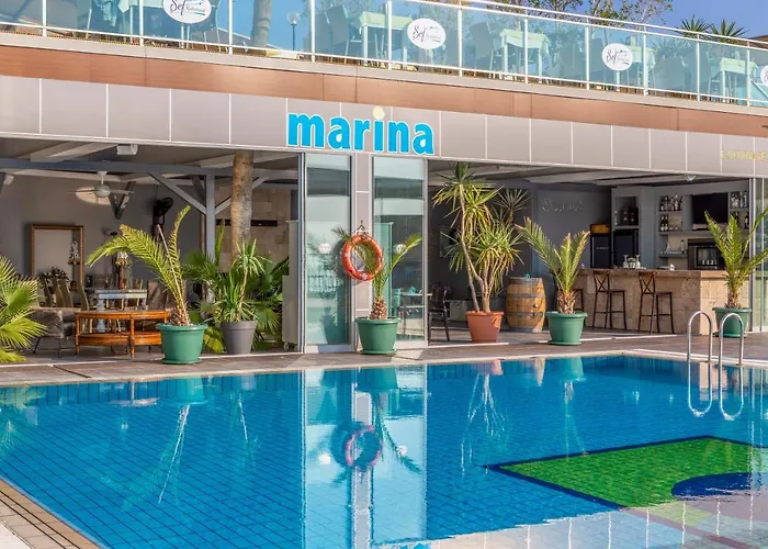 Marina 4*