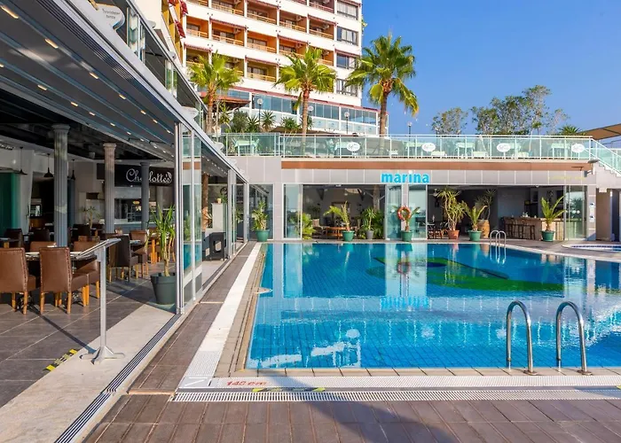 Marina Hotel 4*