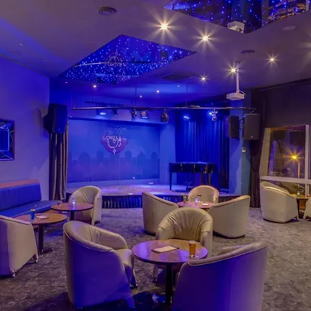 Marina Hotell 4*
