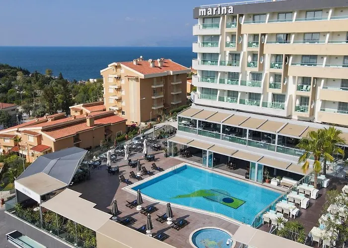 Marina Hotel